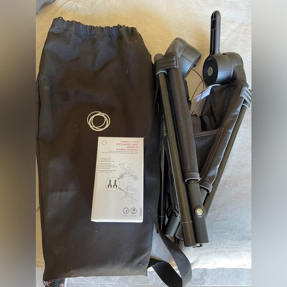 Bugaboo Bassinet and seat stand with adapters for cameleon 3